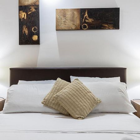 Seafront - Top Location, Top Floor With Wifi & Ac By 360 Estates Valletta Kültér fotó