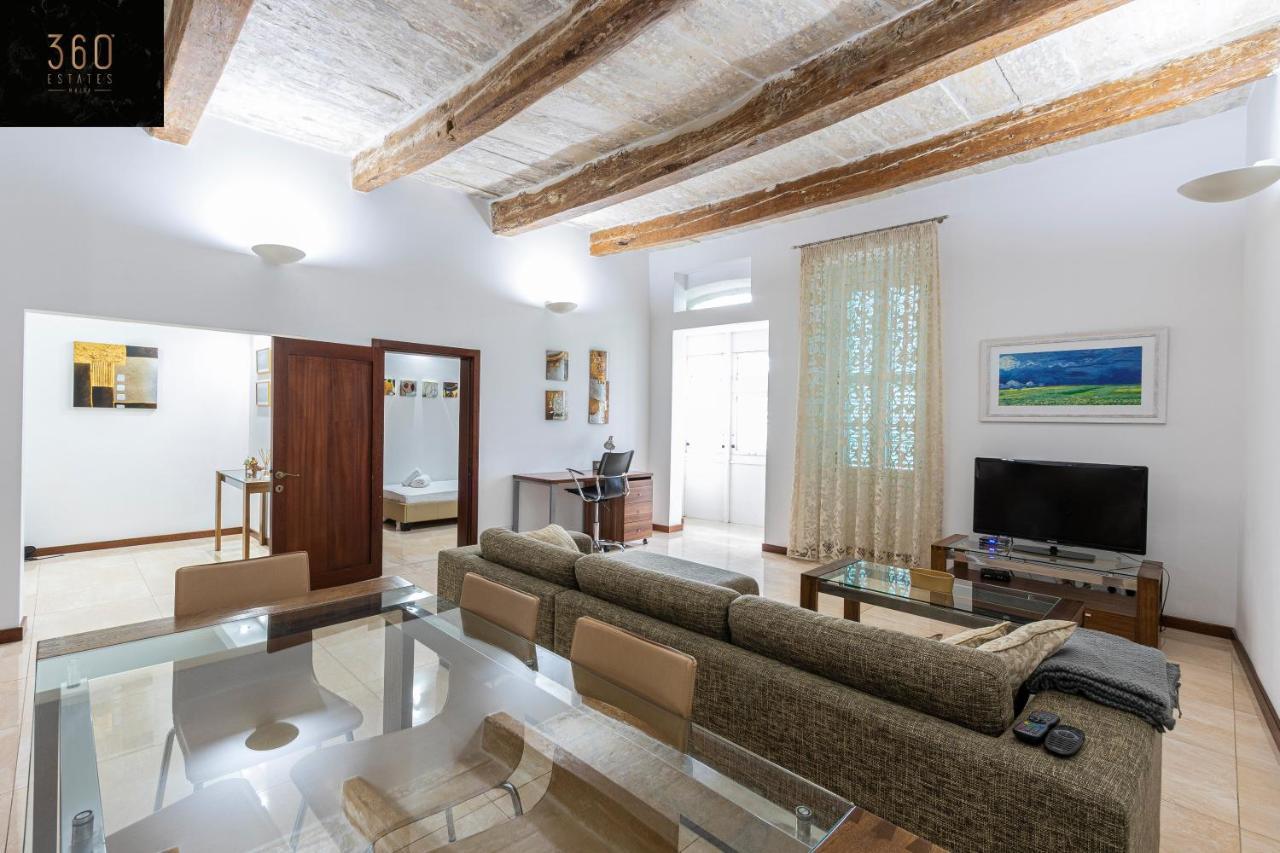 Seafront - Top Location, Top Floor With Wifi & Ac By 360 Estates Valletta Kültér fotó