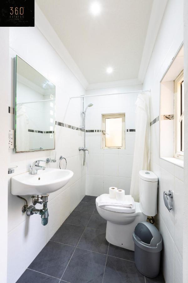 Seafront - Top Location, Top Floor With Wifi & Ac By 360 Estates Valletta Kültér fotó