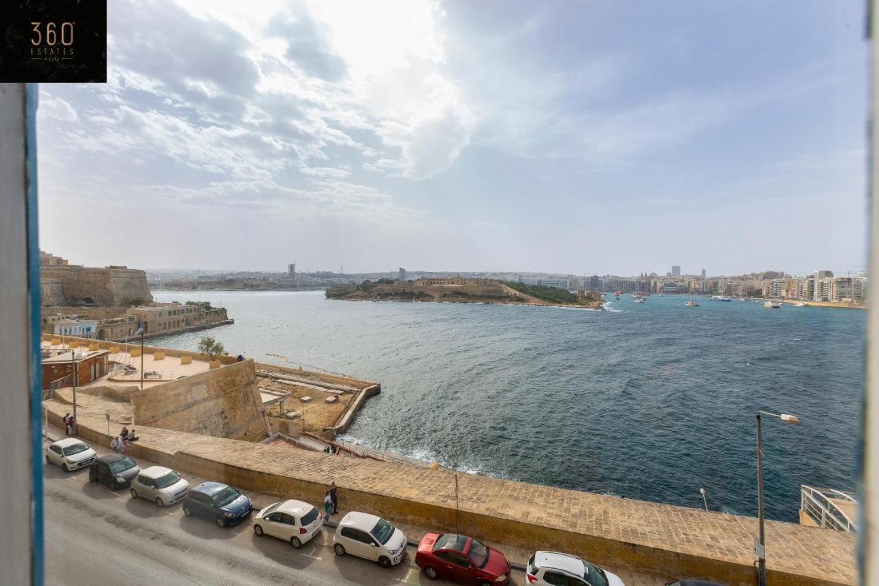 Seafront - Top Location, Top Floor With Wifi & Ac By 360 Estates Valletta Kültér fotó