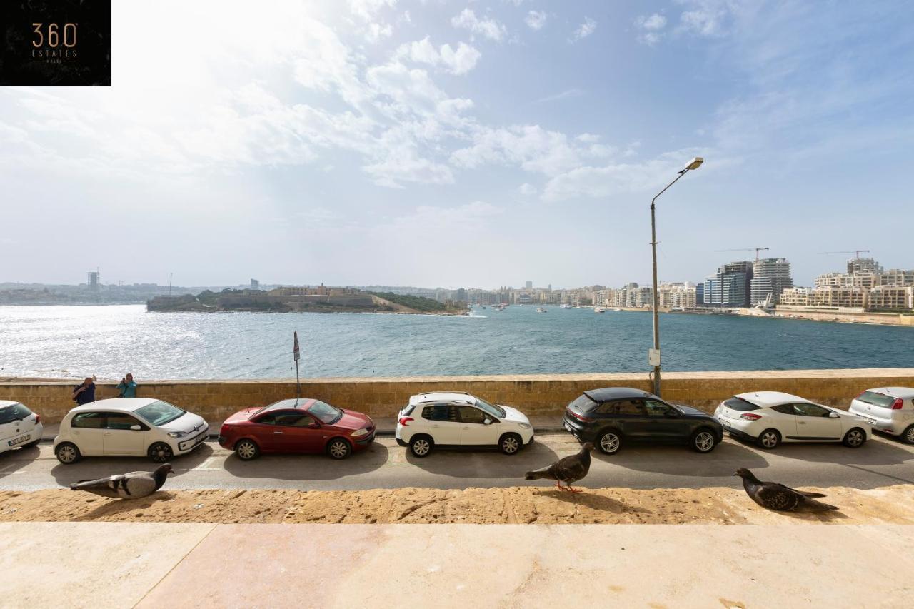 Seafront - Top Location, Top Floor With Wifi & Ac By 360 Estates Valletta Kültér fotó